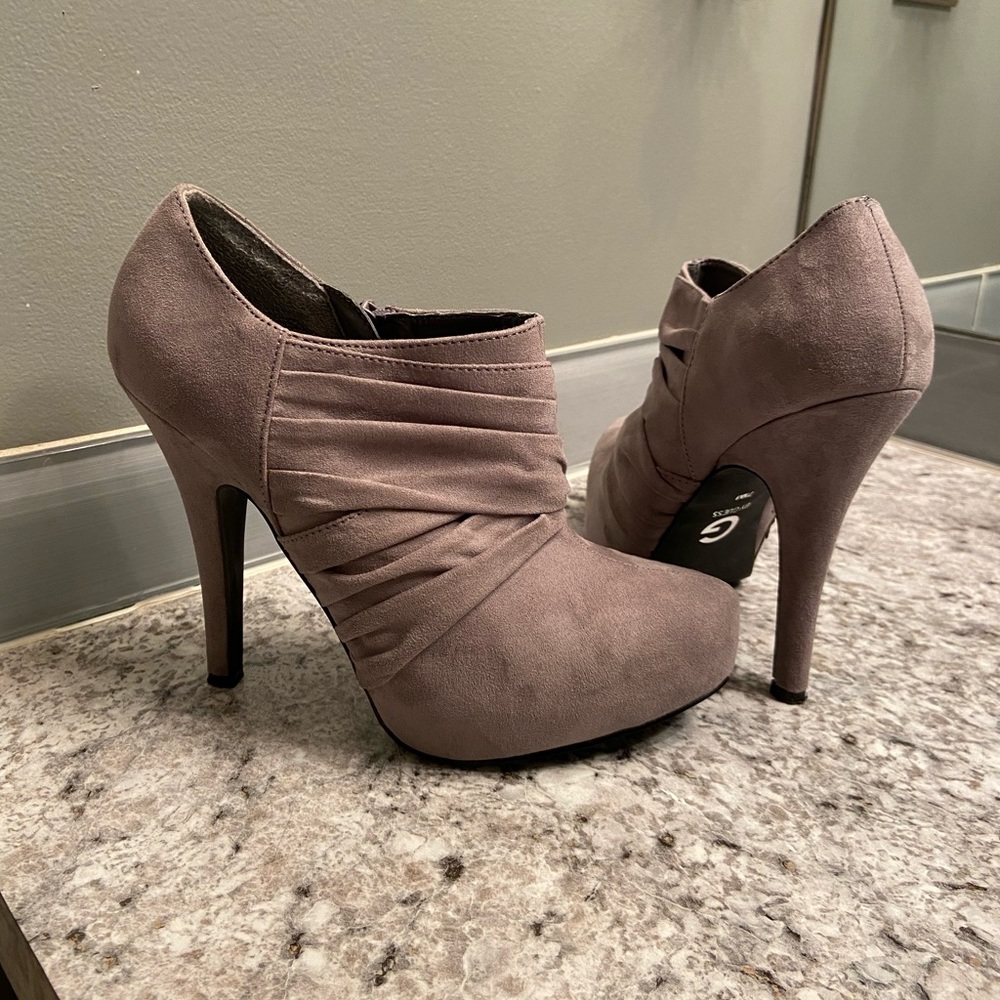 Guess suede booties